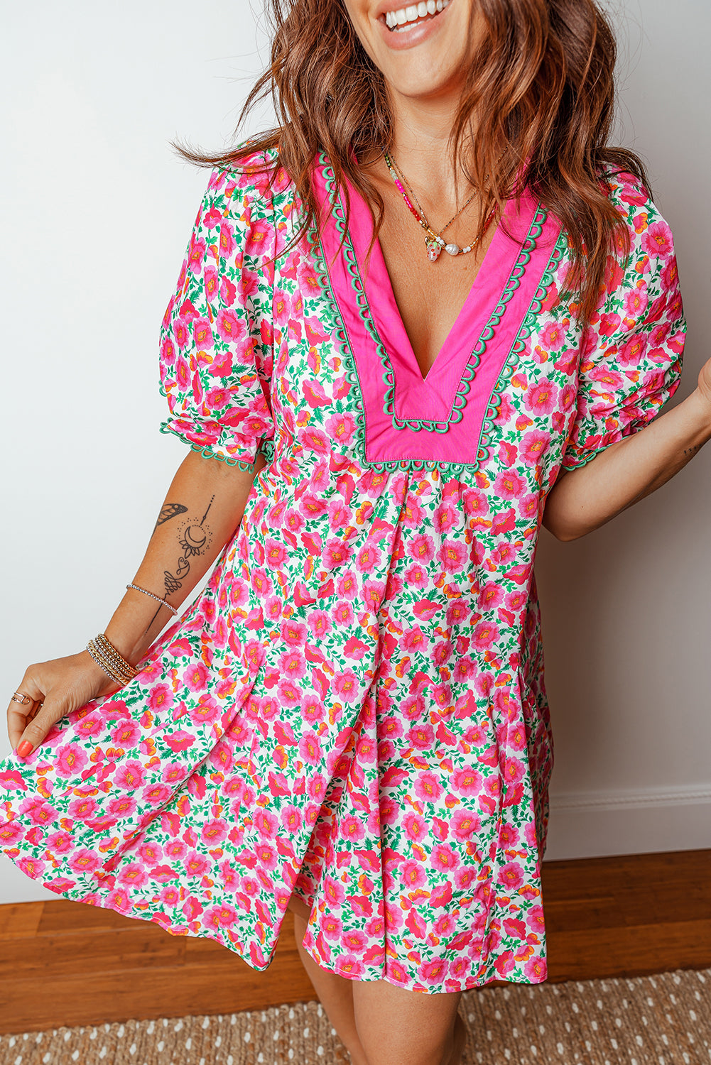 Pink Floral Print V-Neck Patchwork Short Bubble Sleeve Mini Dress