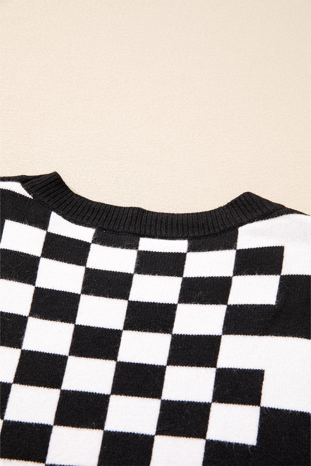 Khaki Checkered Print Drop Shoulder Round Neck Sweater eAura