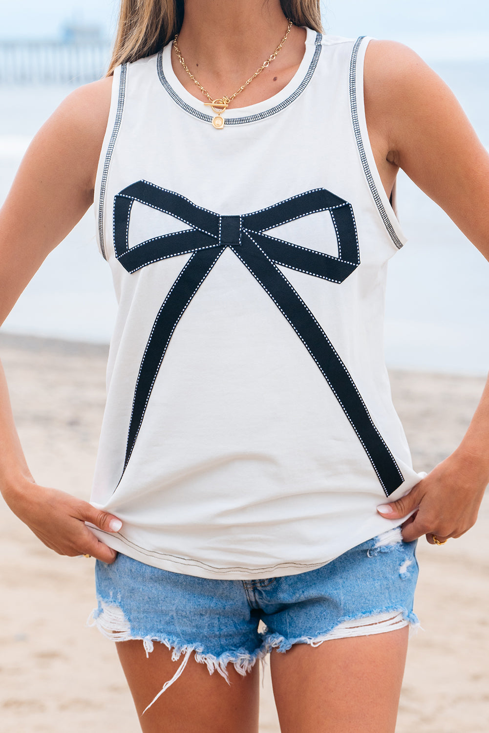 White Sweet Bow Stitching Trim Sleeveless Top eAura