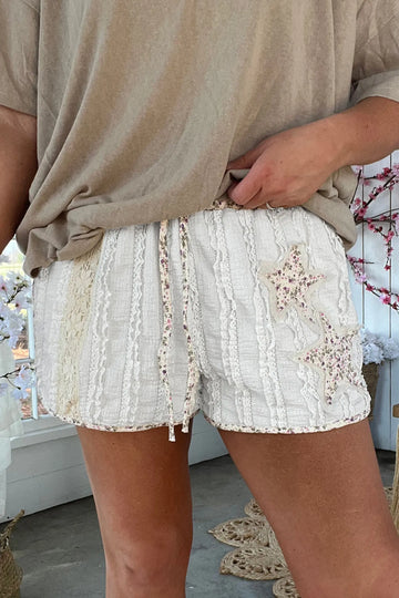 Textured Lace Detail Floral Star Patch Drawstring Casual Shorts – White