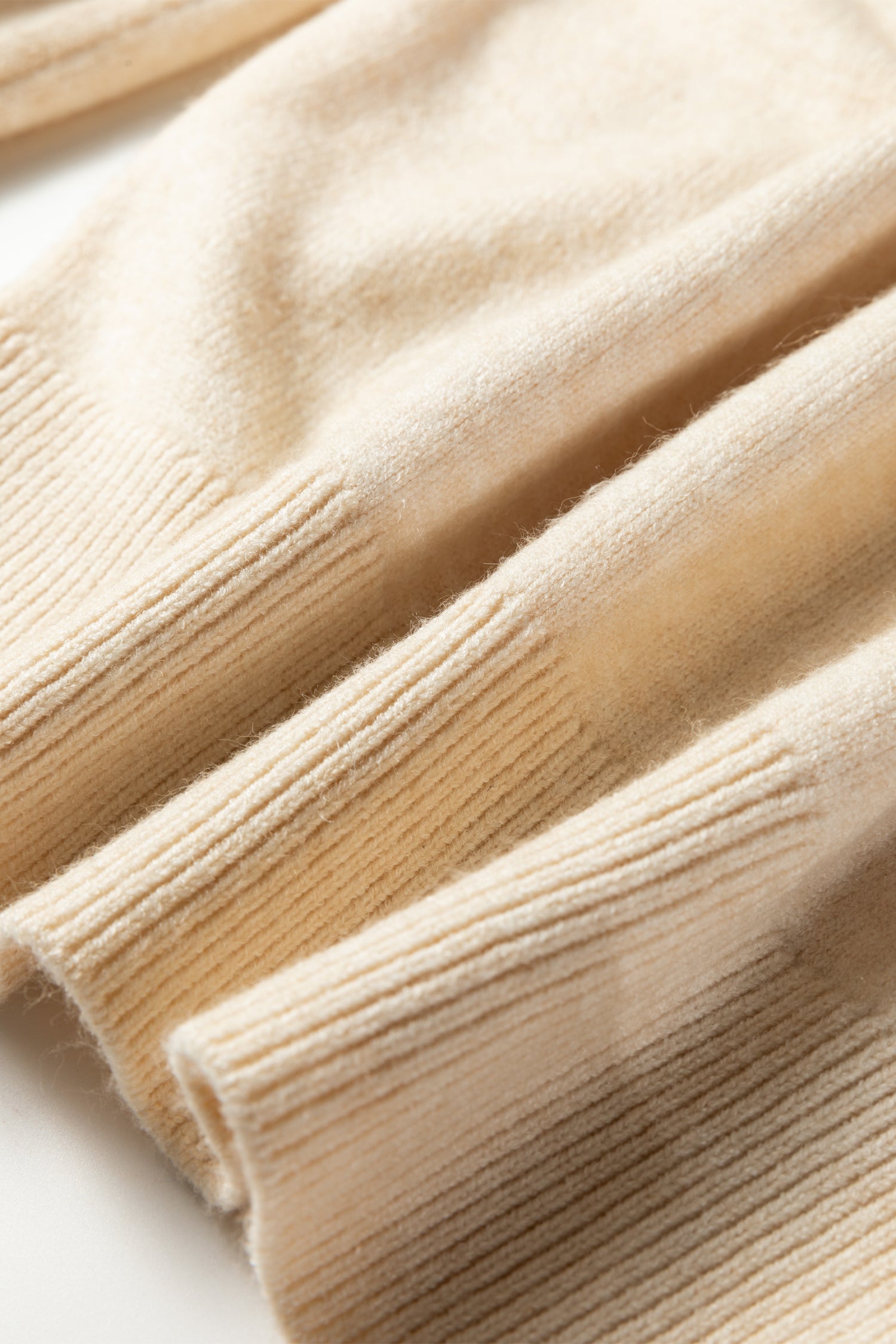 Lace Trim Sweater Patchwork Buttoned Cuffs Loose Sweater - eAura