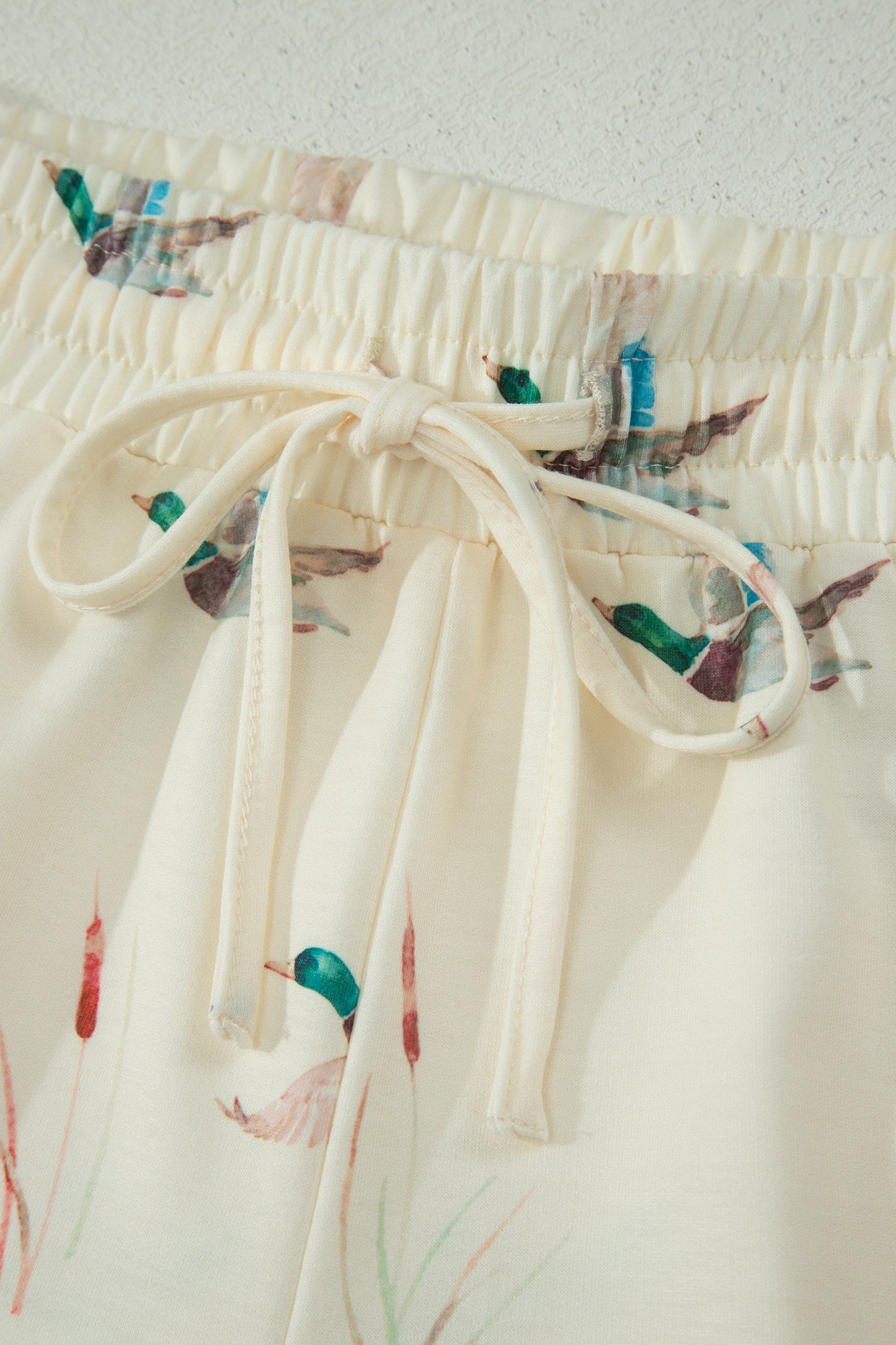Mallard Duck Print Oversized Tee Drawstring Short Set – Beige