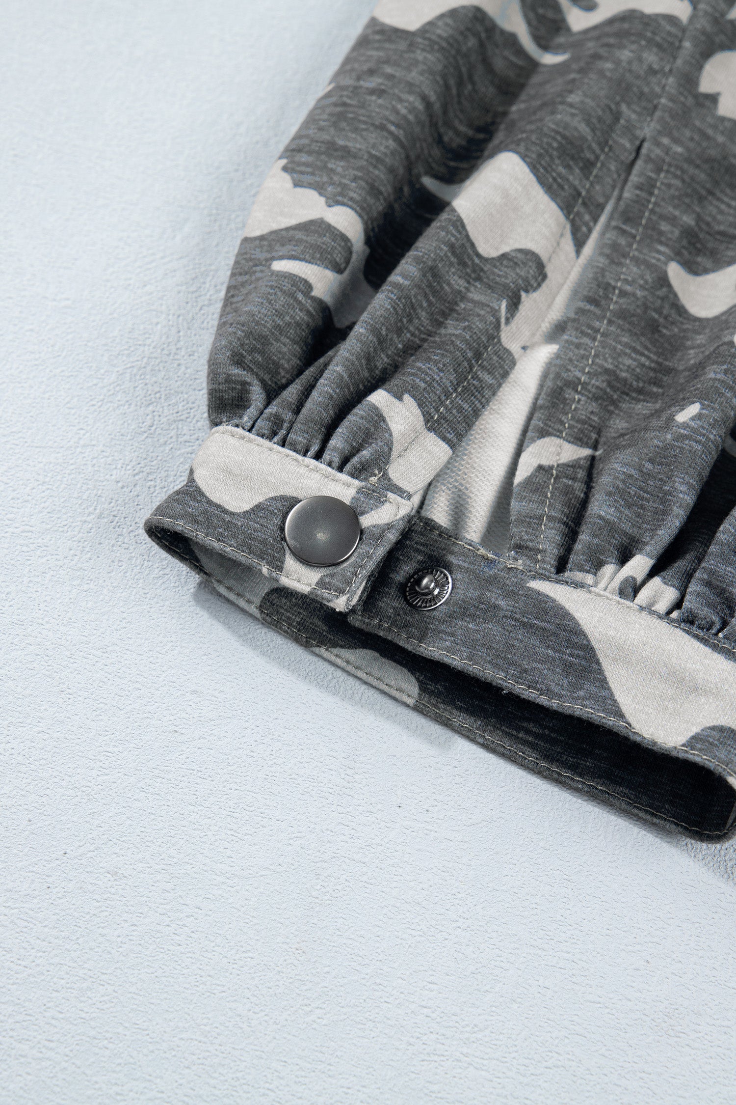 Drawstring Contrast Waistband Camouflage Cargo Barrel Pants – Multicolour