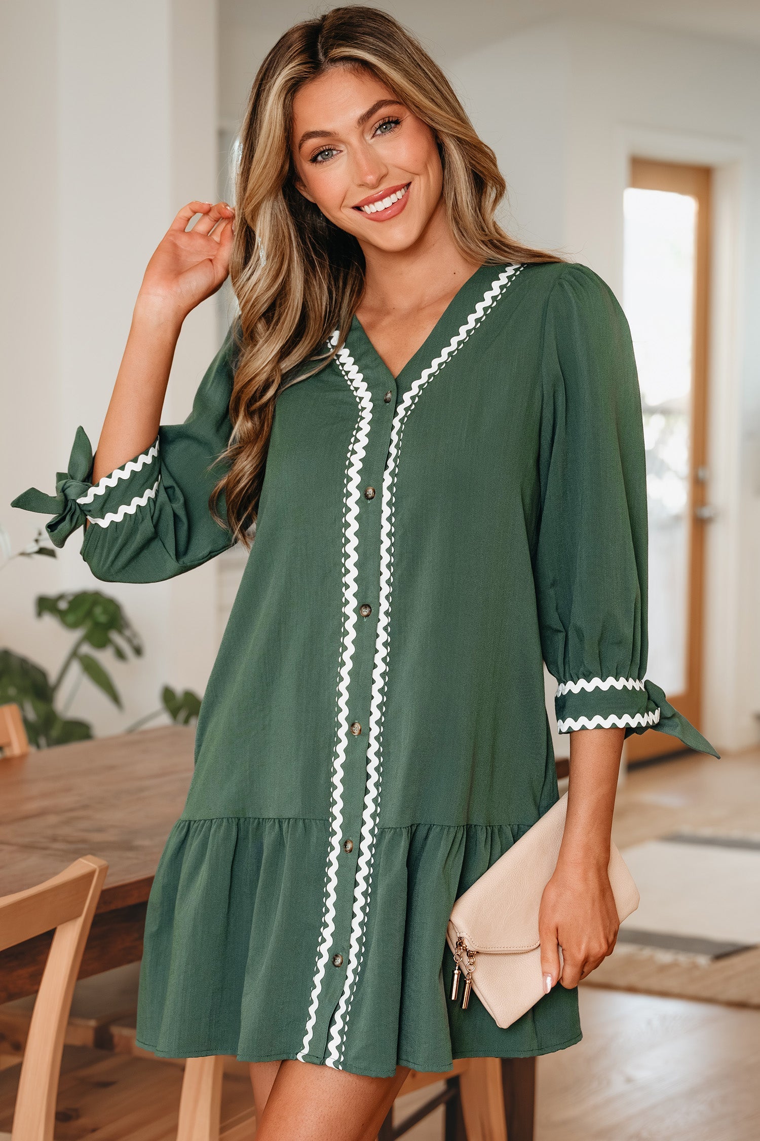 Contrast Ricrac Trim Button V-Neck Knotted Bracelet Sleeve Shift Dress - Dresses/Mini Dresses