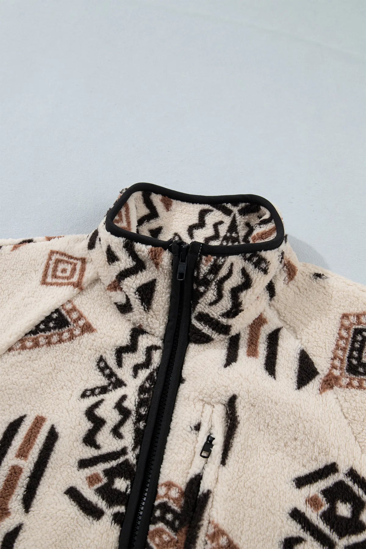 Geometric Print Long Sleeve Shirt Collar Zip-up Placket Binding Tape Jacket – Beige