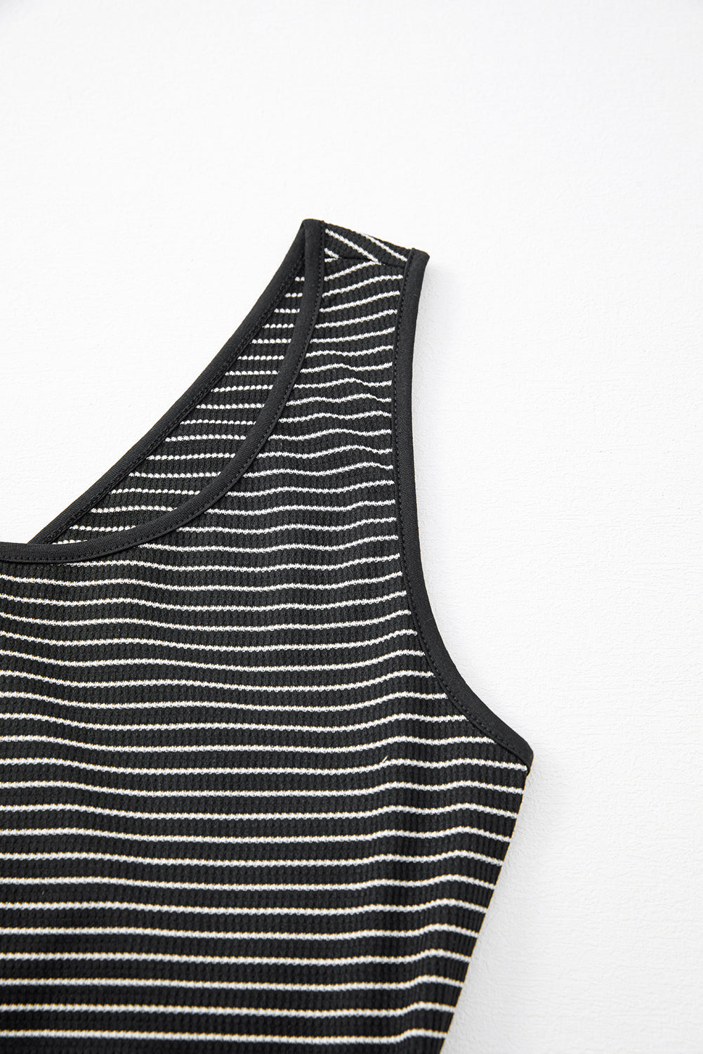 Black Stripe Criss Cross Side Slits Slim Fit Sleeveless Midi Dress eAura
