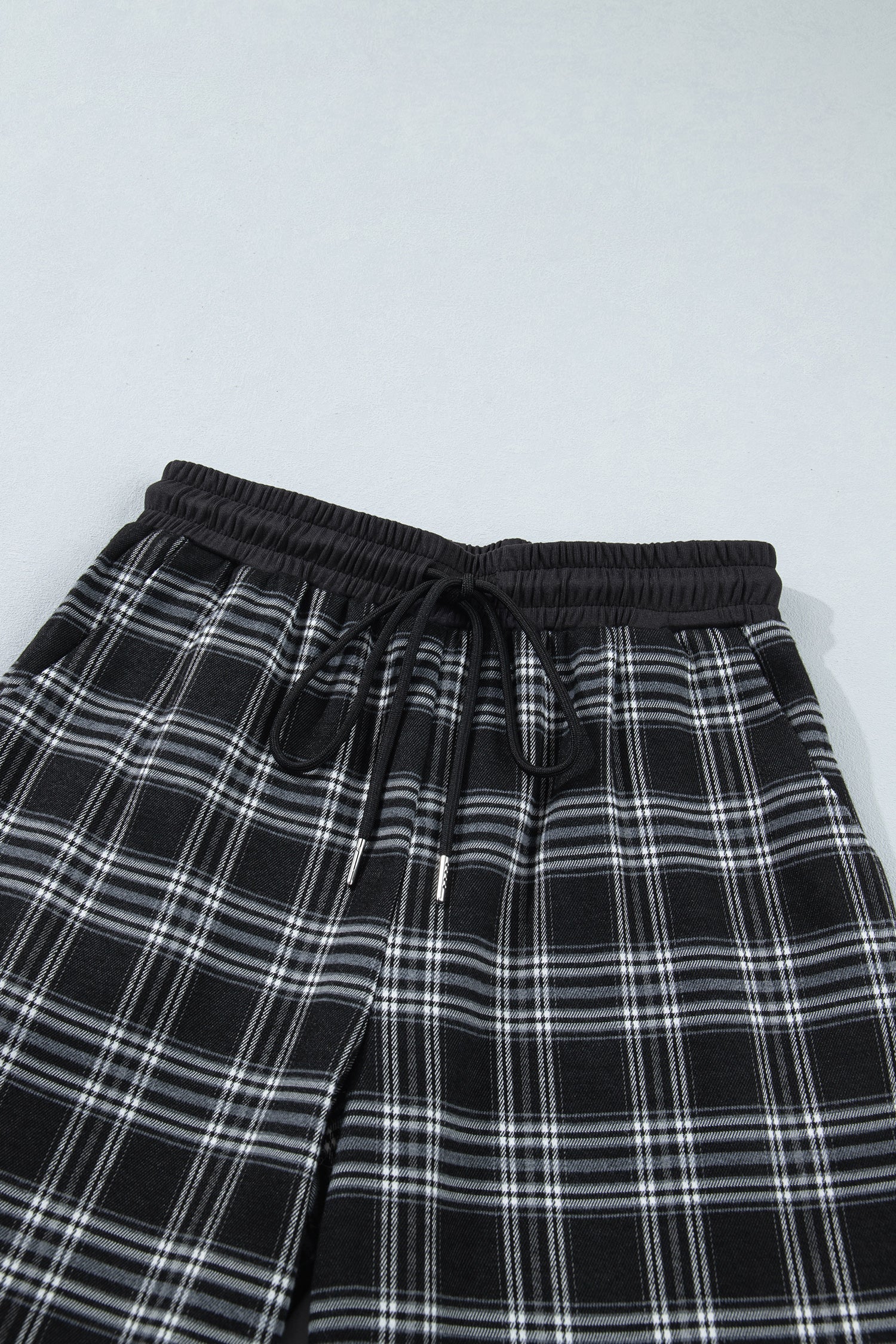 Frenchy Plaid Pattern Contrast Drawstring Waist Wide Leg Pants – Black
