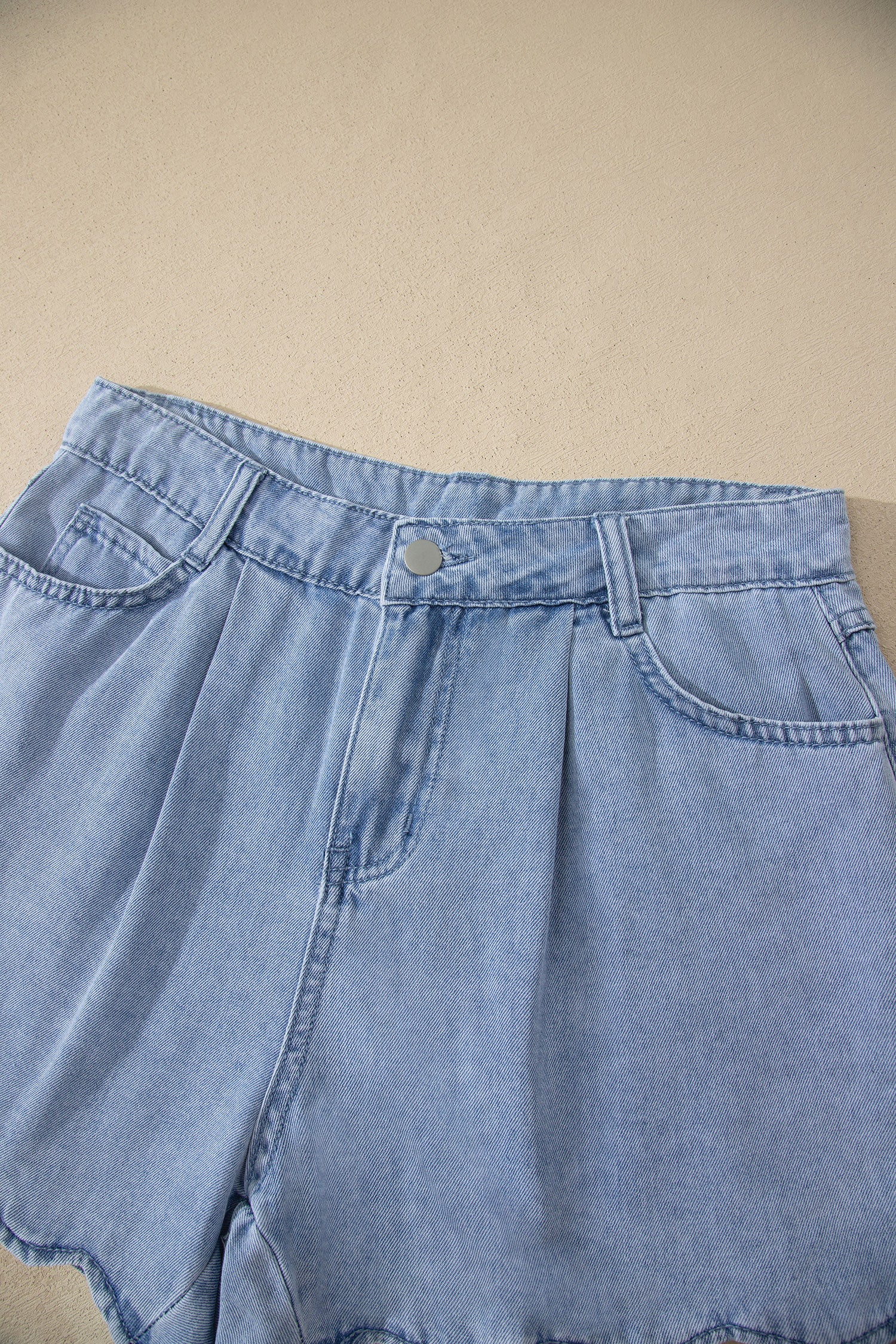 Myosotis Scalloped Hem Casual Denim Shorts