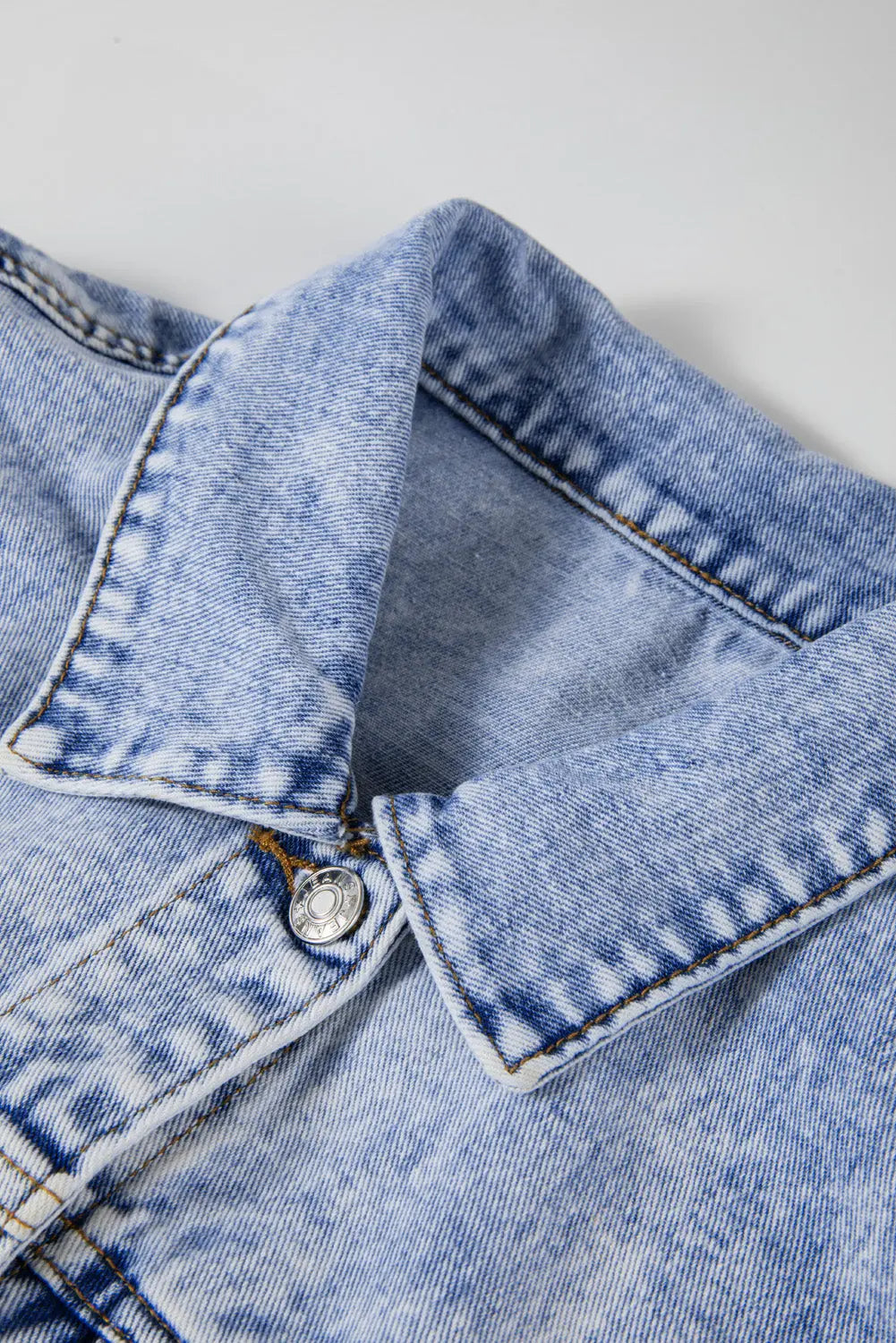 Beau Blue Vintage Washed Flap Pockets Denim Jacket eAura