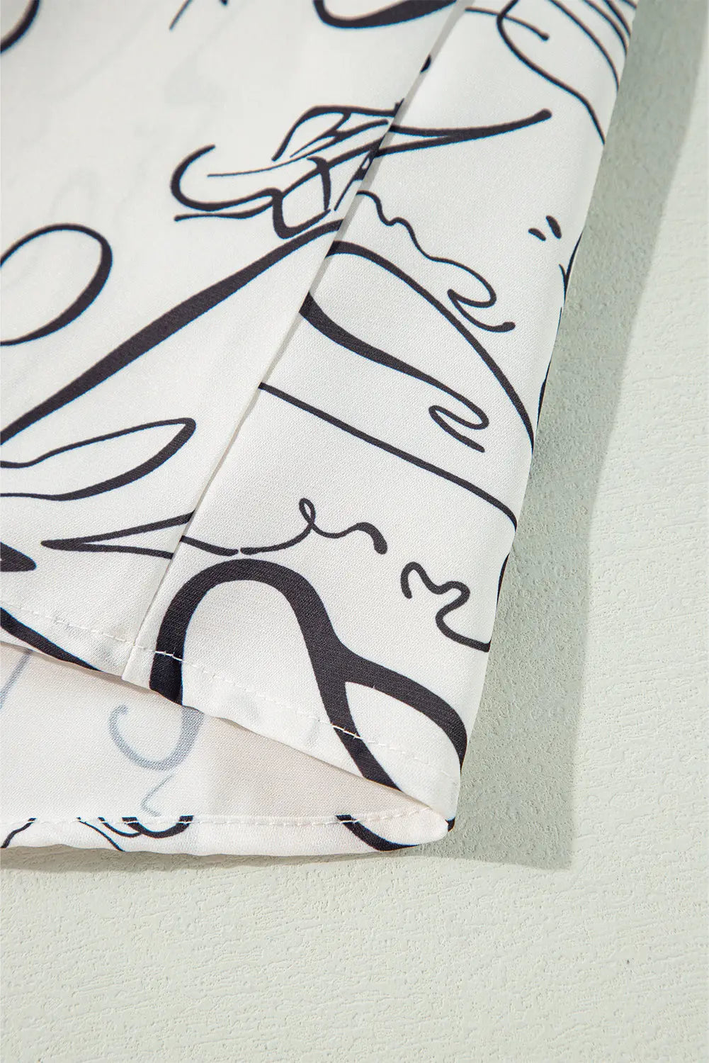 Beige Abstract Print Balloon Sleeve Crew Neck Blouse eAura