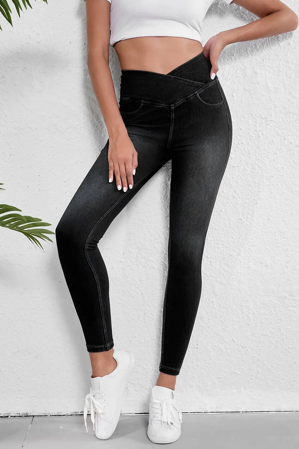 Black Arched Waist Stretchy Slim Fit Jeggings eAura