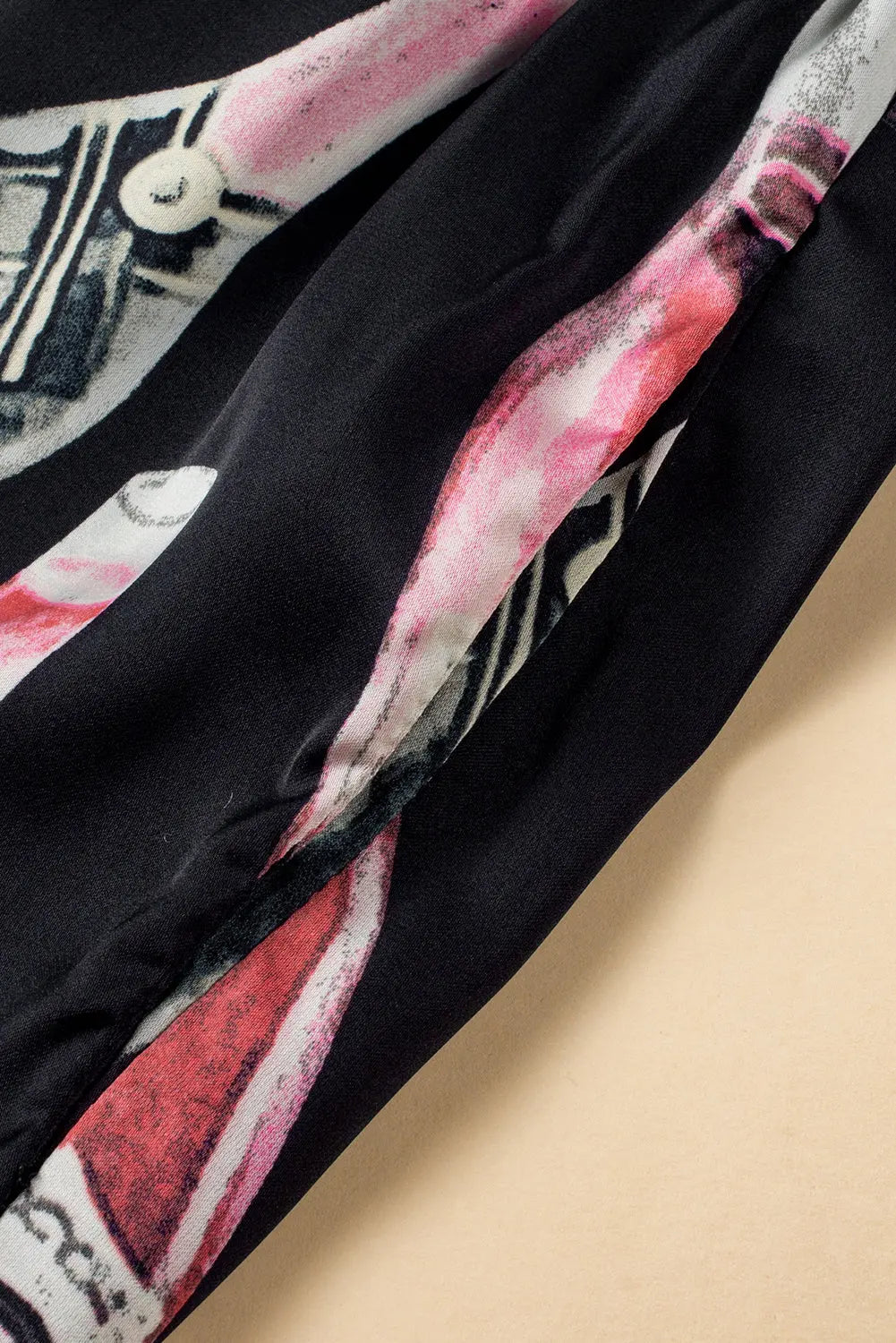 Black Champagne Print Silky Short Sleeve Pyjamas Set eAura