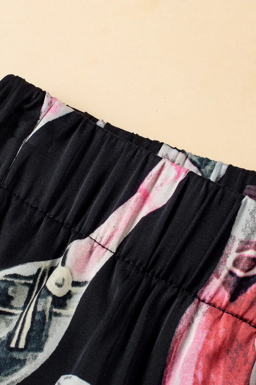 Black Champagne Print Silky Short Sleeve Pyjamas Set eAura