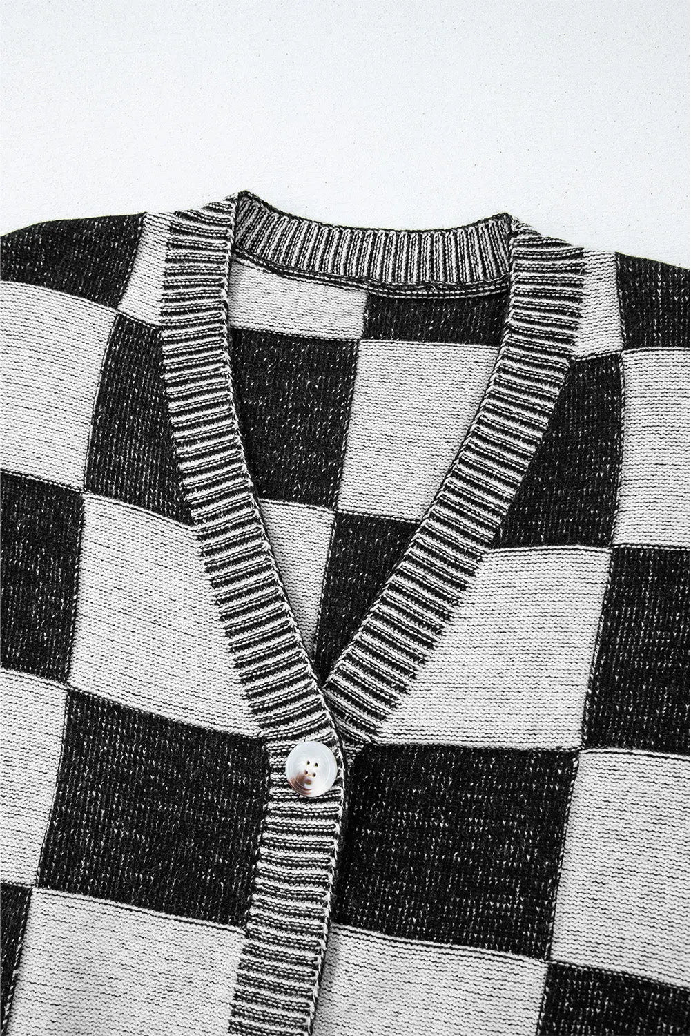 Black Checkered Drop Shoulder Buttoned V Neck Cardigan eAura