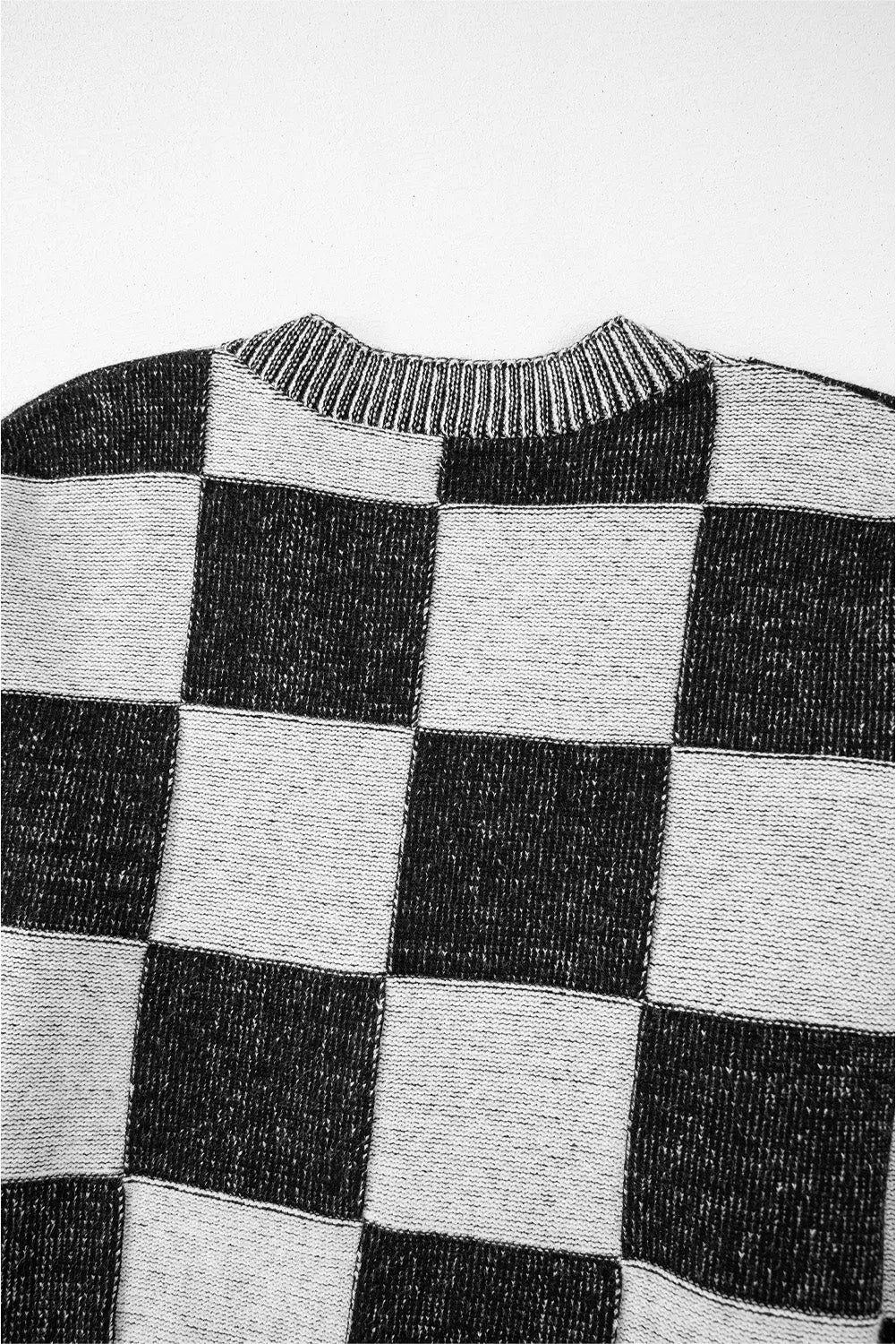 Black Checkered Drop Shoulder Buttoned V Neck Cardigan eAura
