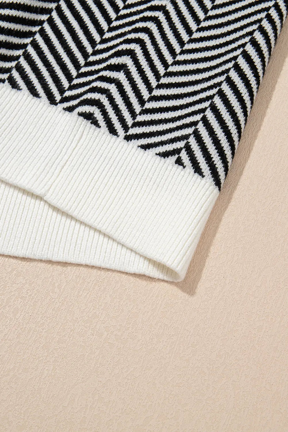 Black Contrast Edge Crew Neck Drop Shoulder Sweater - eAura