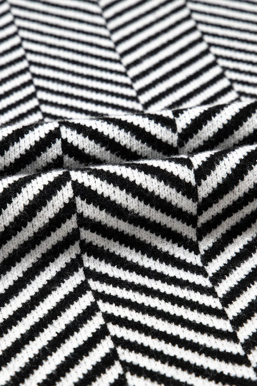 Black Contrast Edge Crew Neck Drop Shoulder Sweater - eAura