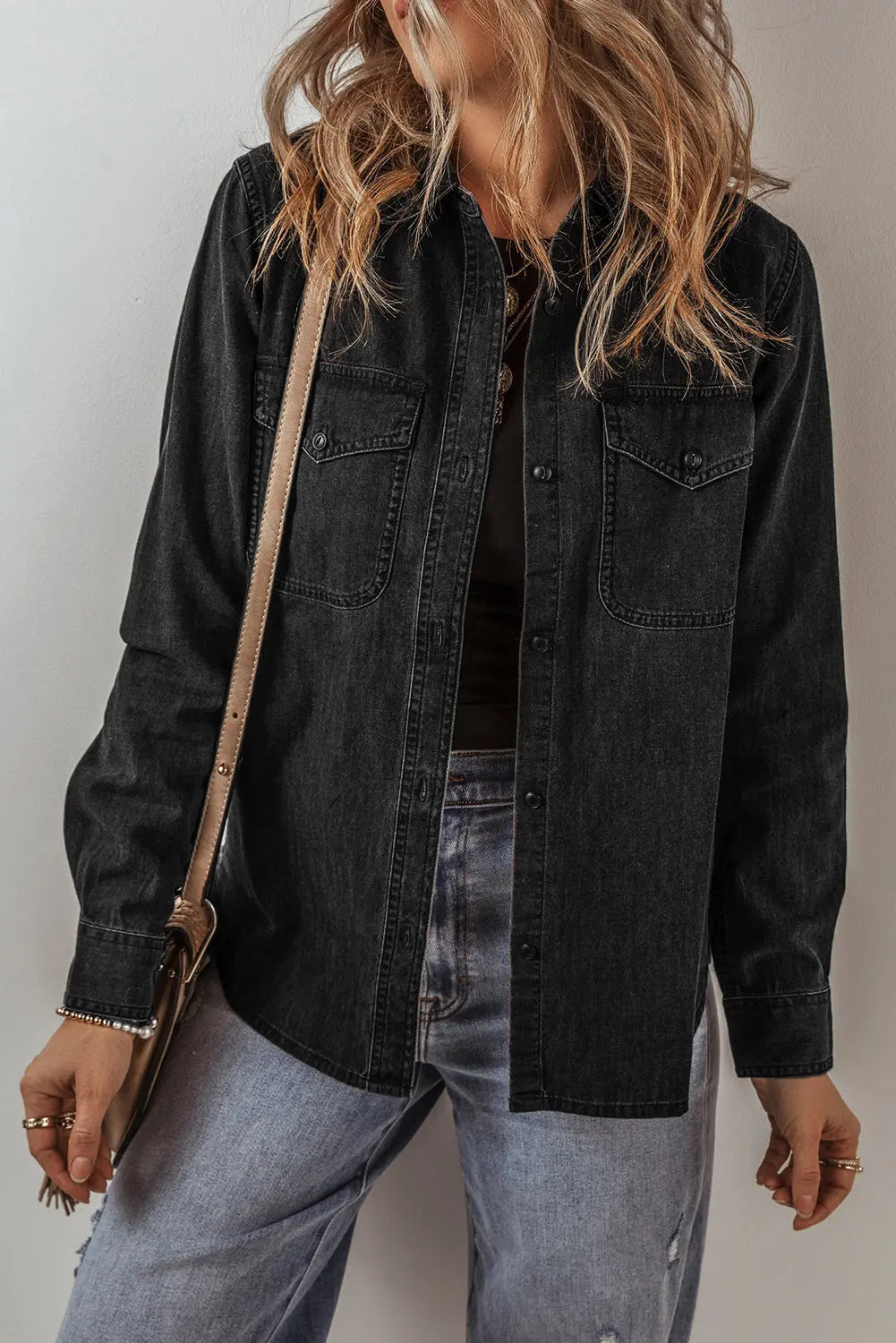 Black Flap Pocket Buttons Collared Jean Jacket eAura
