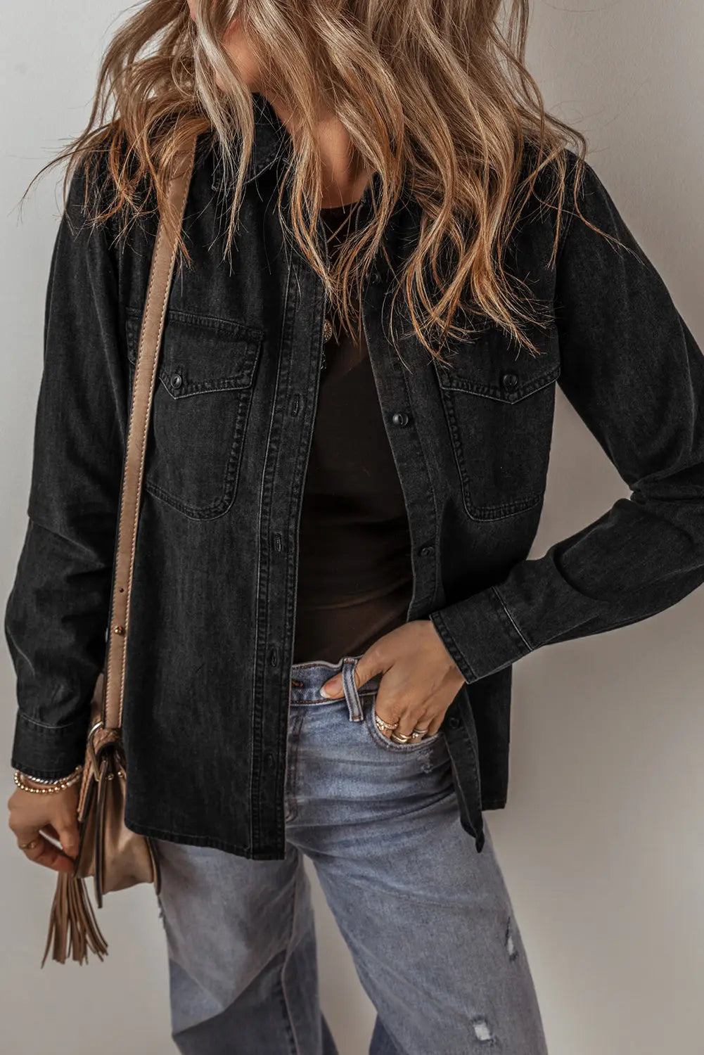 Black Flap Pocket Buttons Collared Jean Jacket eAura