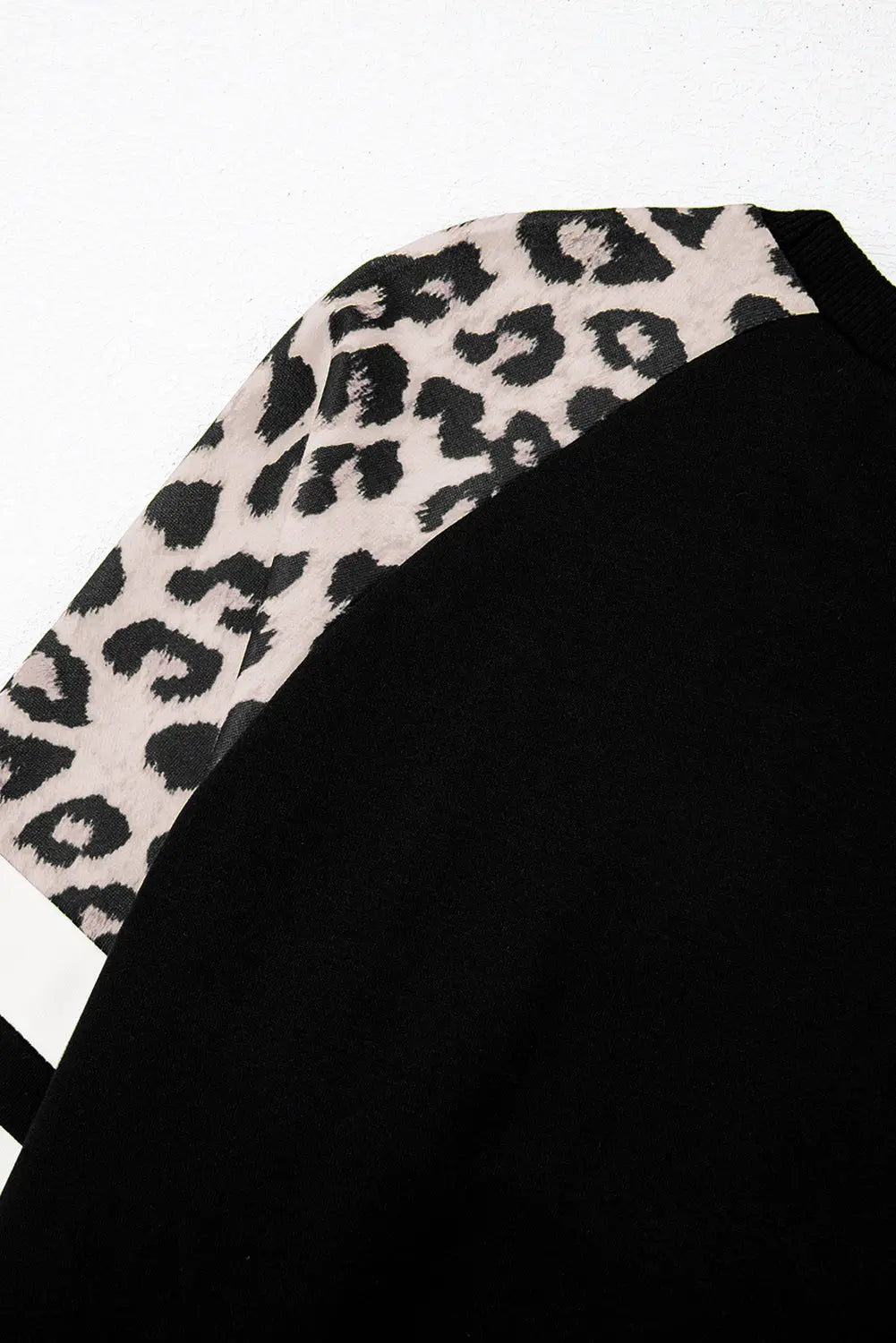 Black Leopard Print Colorblock Raglan Sleeve Sweatshirt - eAura