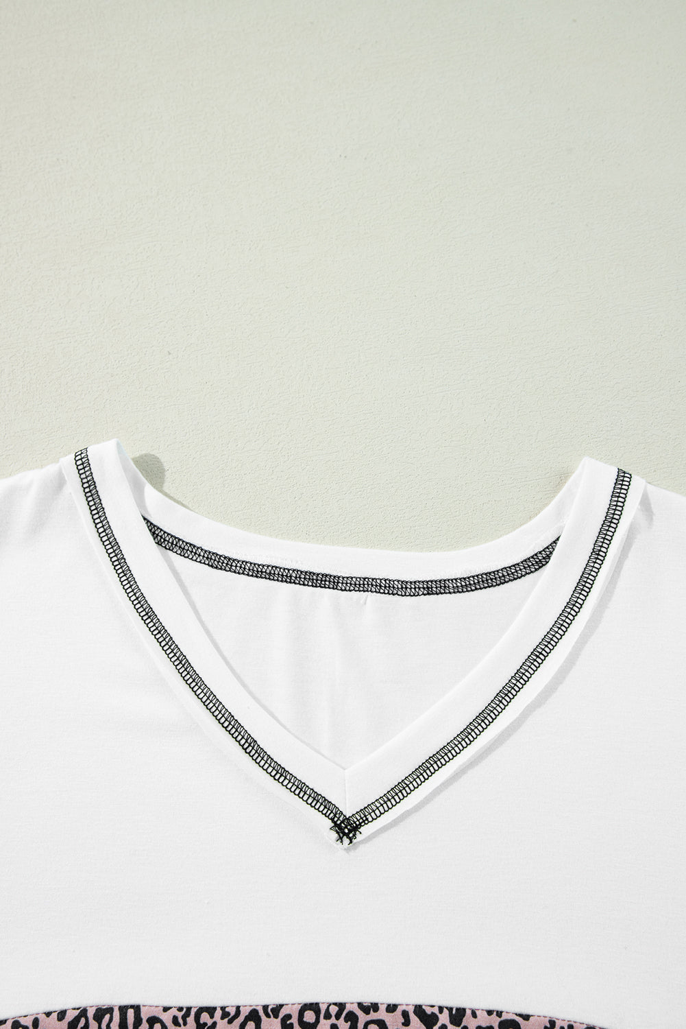 Black Leopard Print Colourblock V Neck Long Sleeve Plus Size Top - eAura