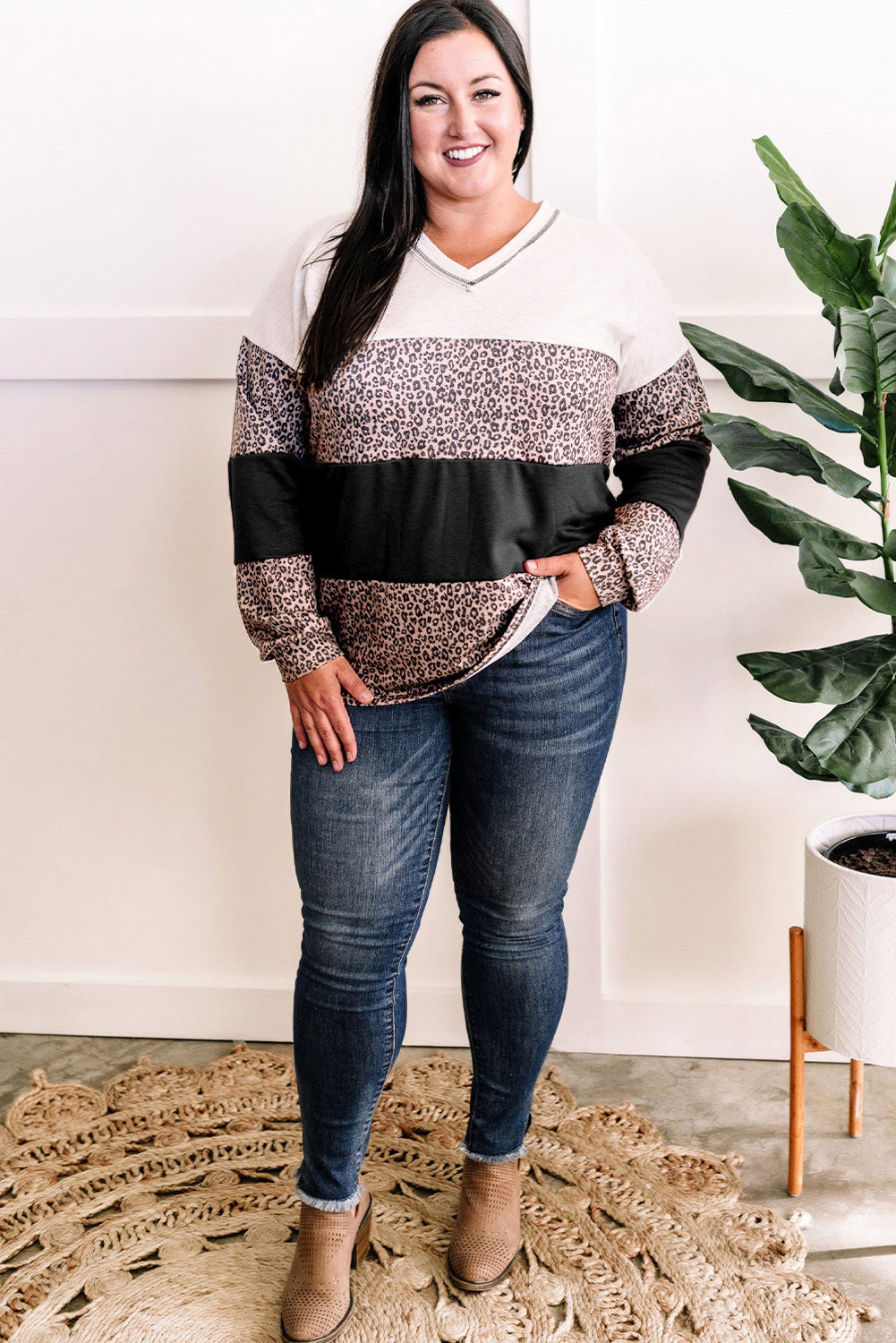Black Leopard Print Colourblock V Neck Long Sleeve Plus Size Top - eAura