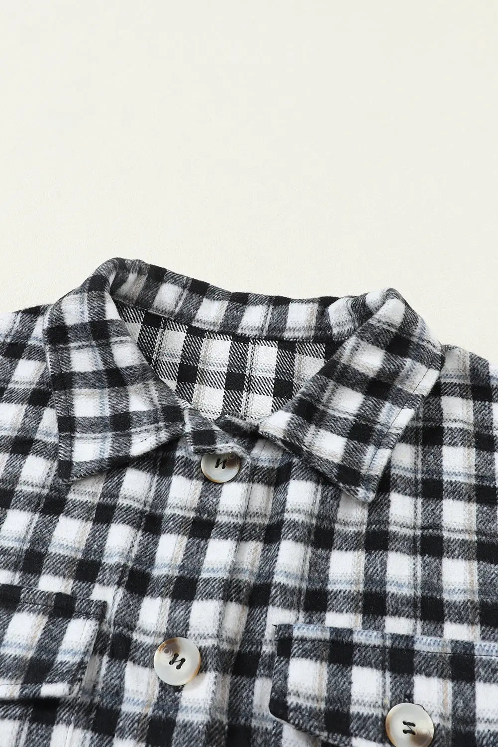 Black Plaid Print Chest Pockets Buttoned Tunic Shacket eAura