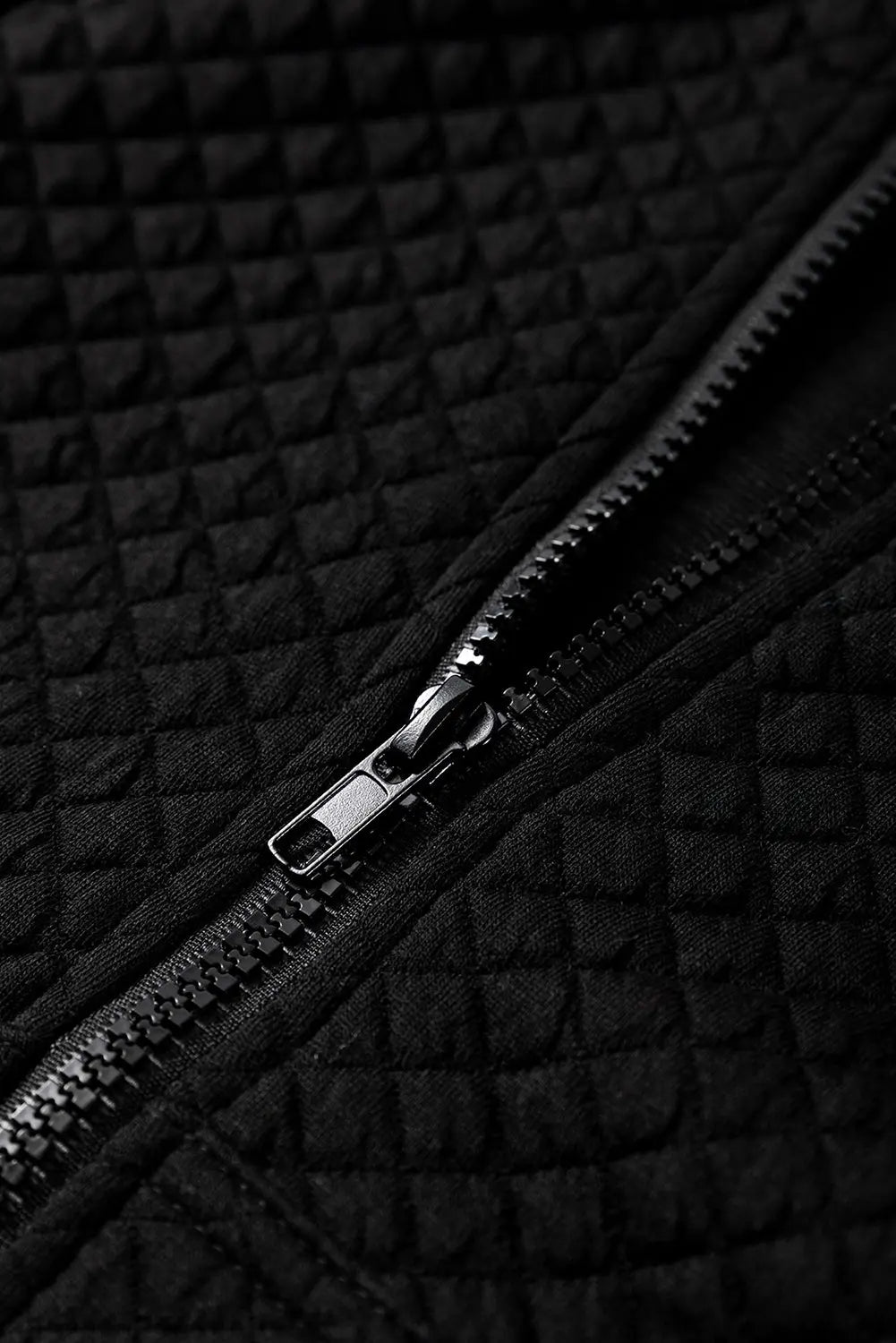 Black Quilted Side Pockets Zipper Hooded Jacket eAura
