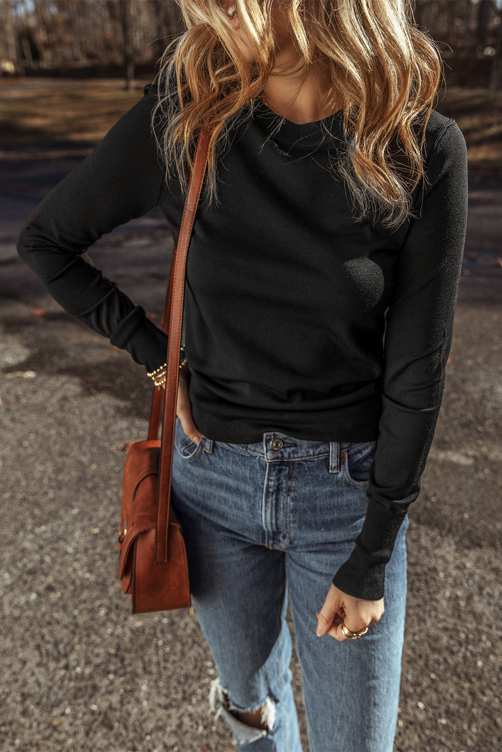 Black Solid Colour Slim Fit Lightweight Crew Neck Sweater - eAura