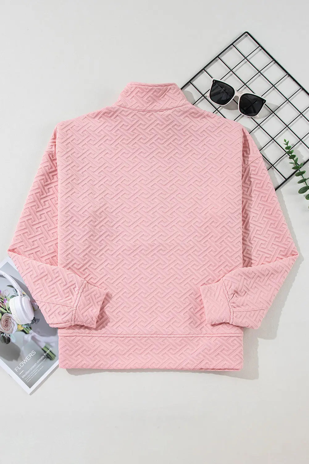 Black Solid Textured Half Zipper Collared Sweatshirt Beagle Boutique Fashion Outlet