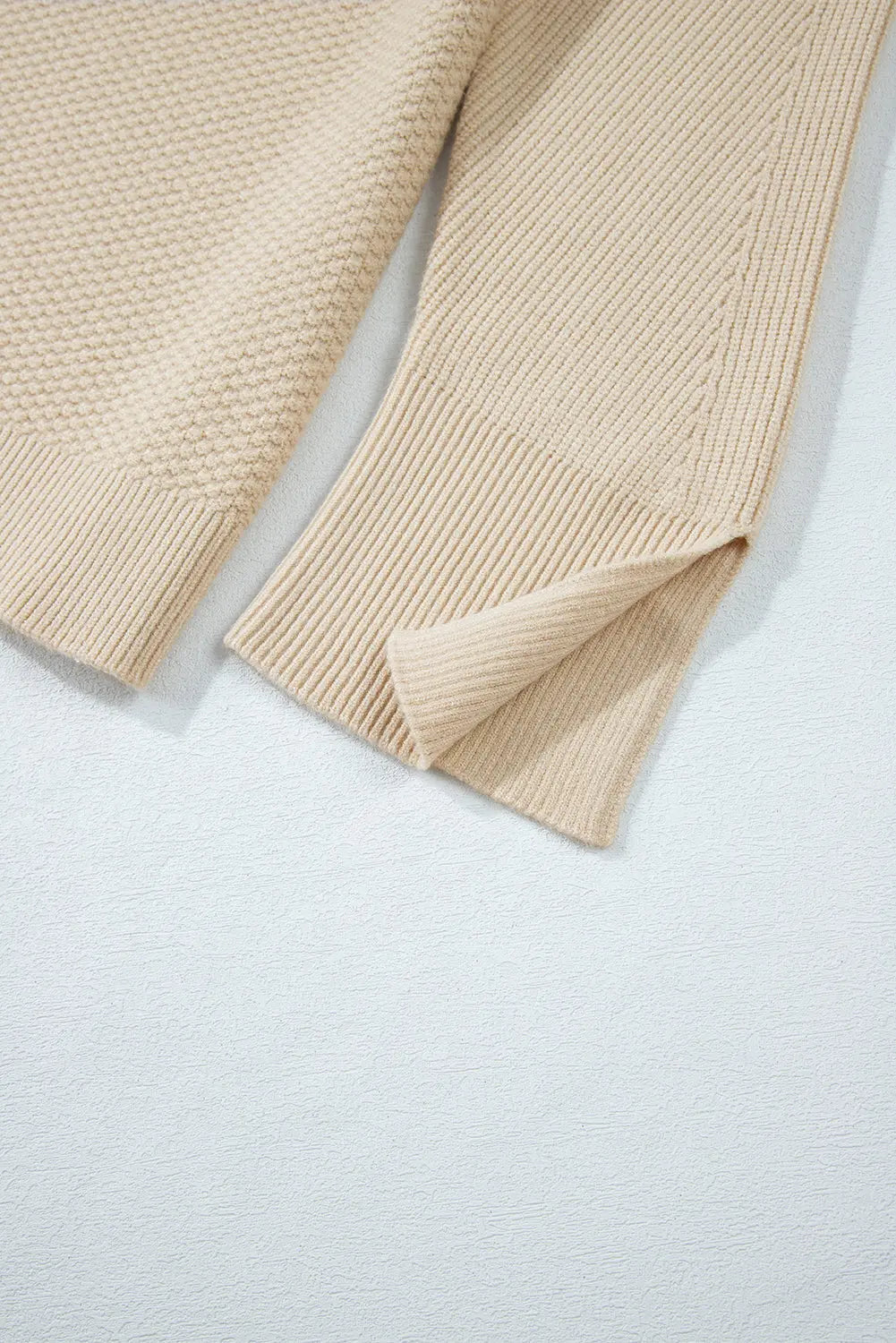 Black Solid Textured Knit Split Cuff Drop Shoulder Loose Sweater - eAura