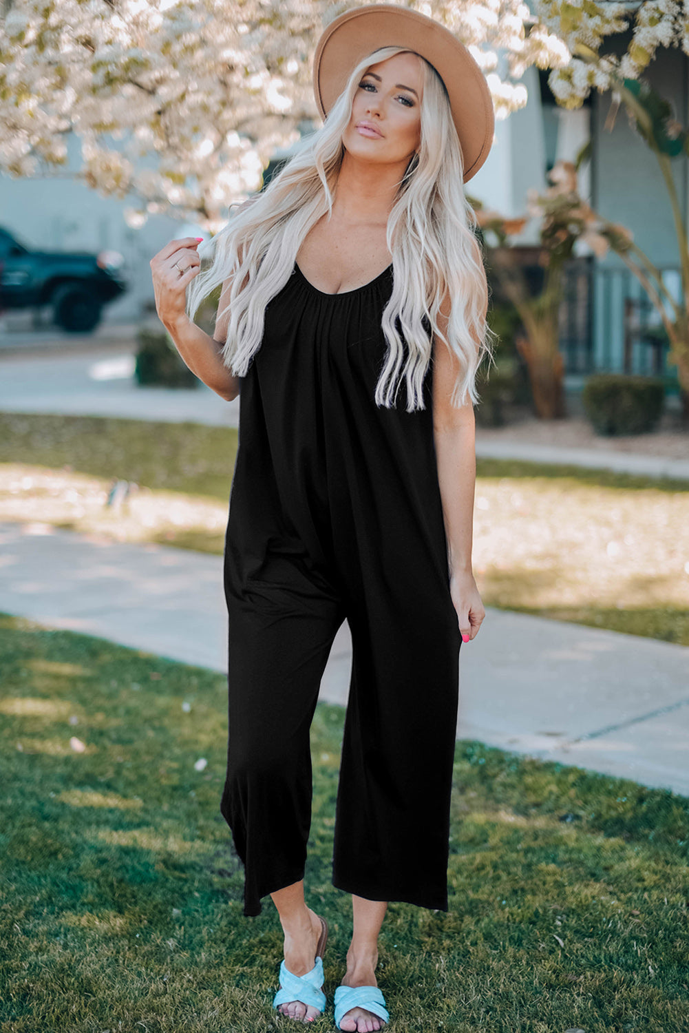 Black Spaghetti Straps Wide Leg Pocketed Jumpsuits - eAura