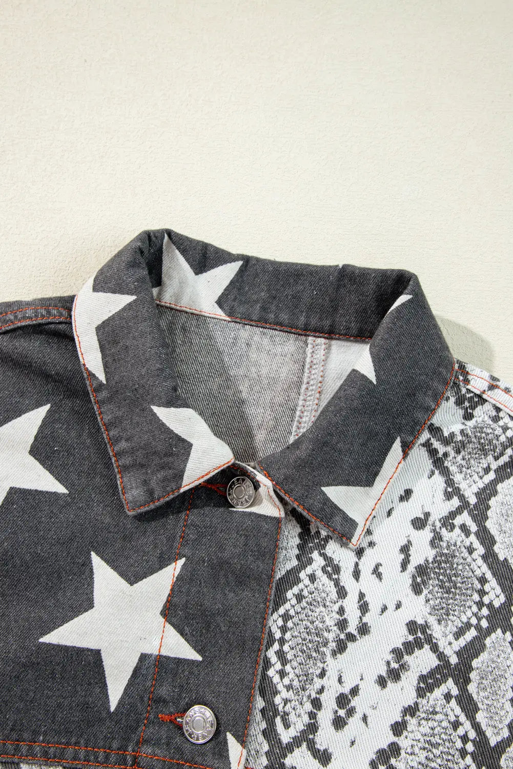Black Star Snakeskin Printed Patchwork Denim Jacket - eAura
