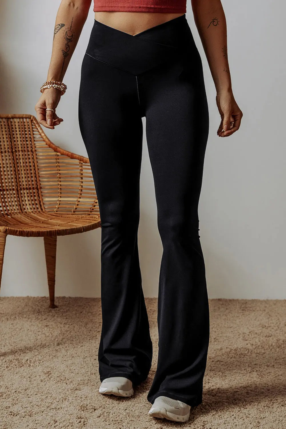 Black V Shape High Waist Flared Leggings eAura