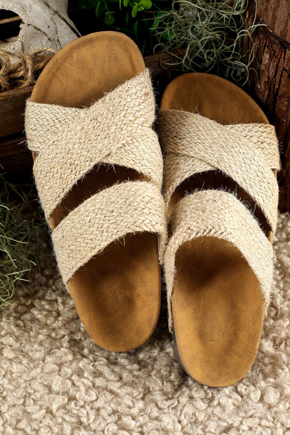 Black Woven Criss Cross Strap Platform Slides Sandals - eAura