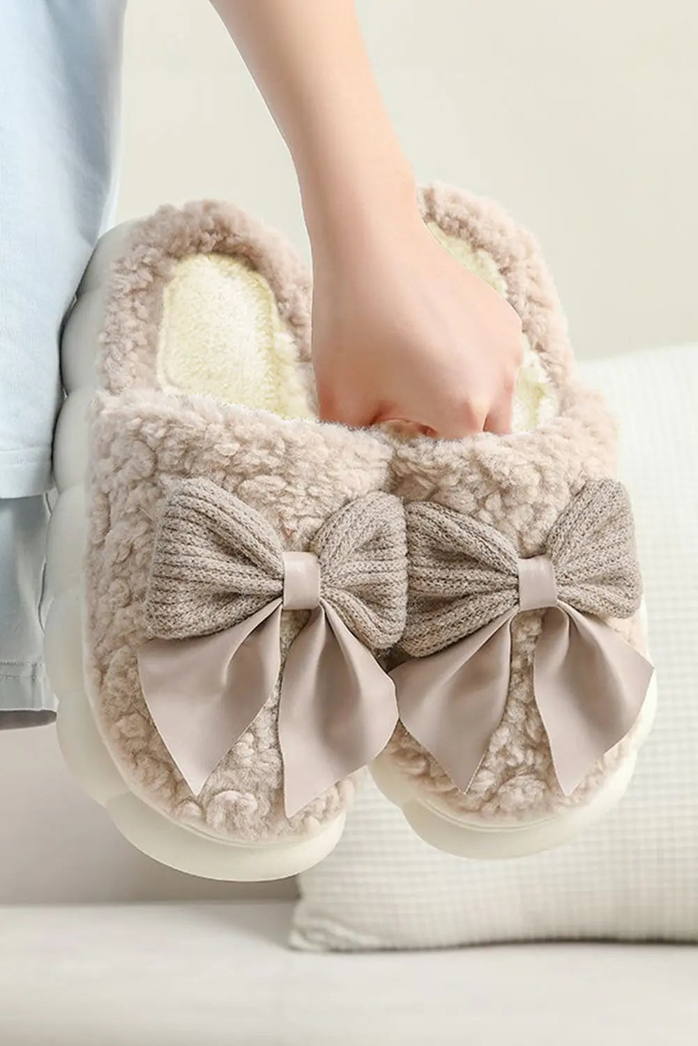 Camel Contrast Bowknot Applique Plush Winter Slippers - eAura