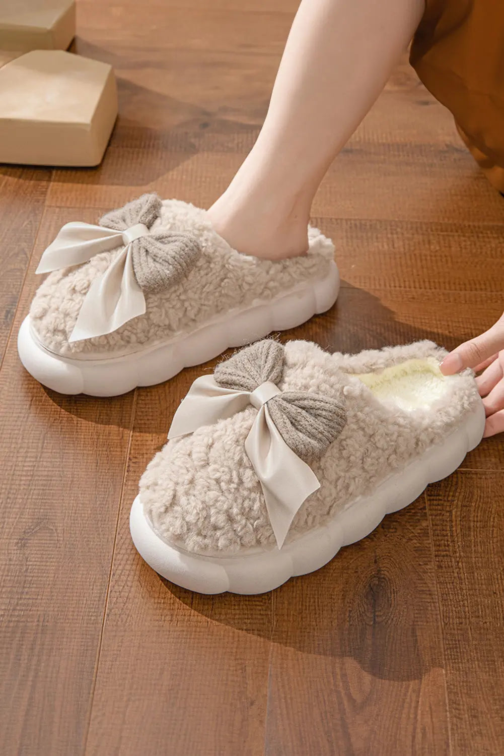 Camel Contrast Bowknot Applique Plush Winter Slippers - eAura