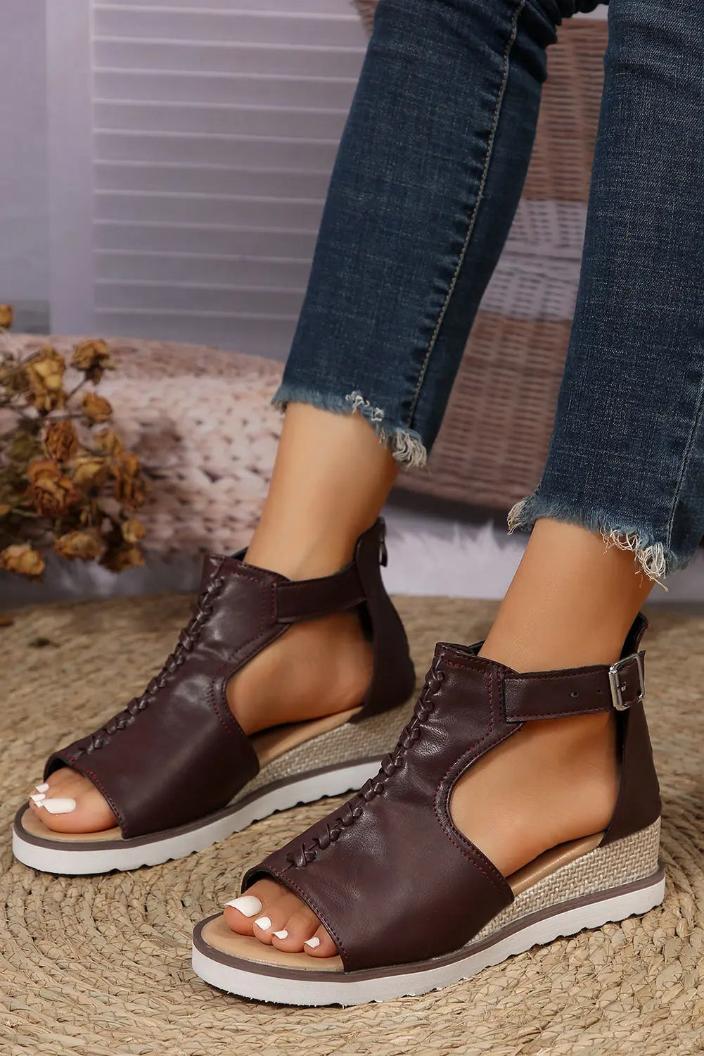 Cutout Buckle Strap Platform Wedge Sandals - eAura