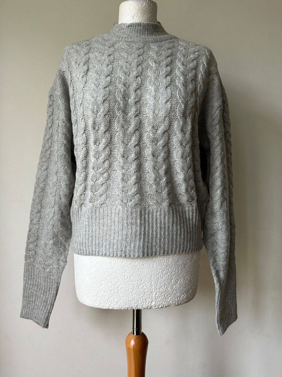 Ex High St Knitted Jumper Sizes M, L, XL - BB Fashion Outlet