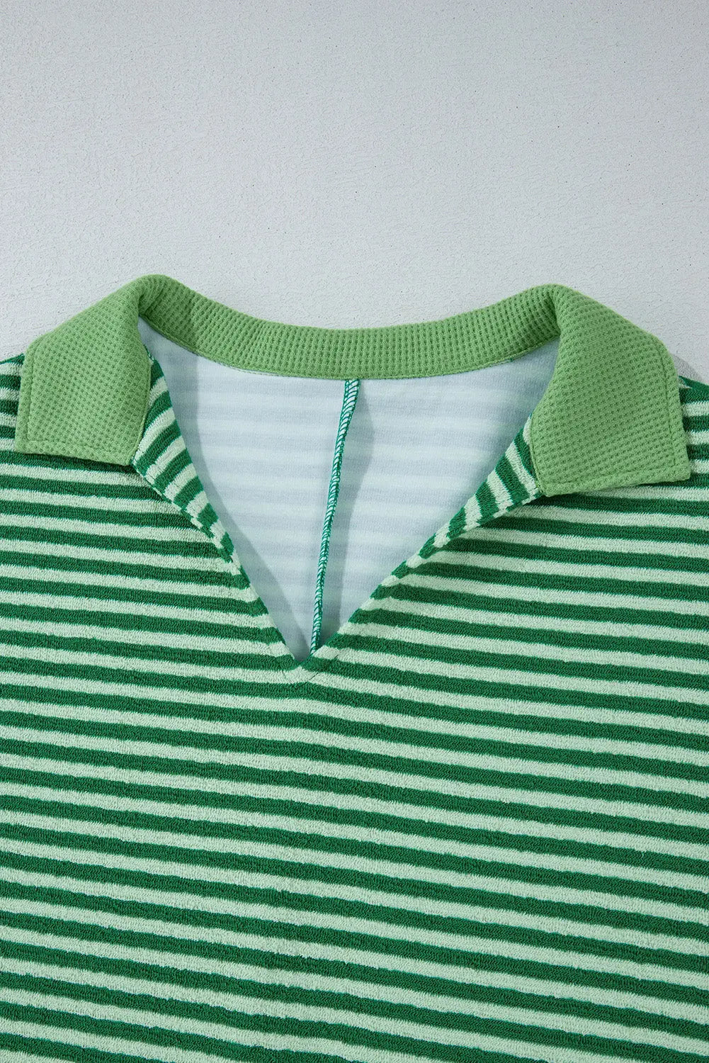 Green Stripe Turn-Down V Neck Patchwork Loose Top eAura