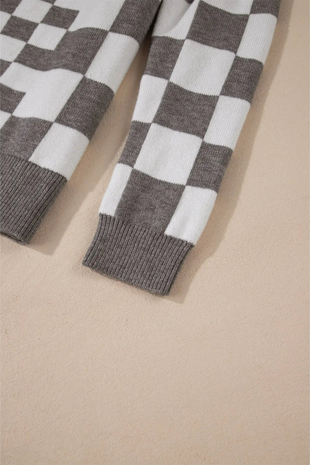 Grey Checkered Print Drop Shoulder Round Neck Sweater Beagle Boutique Fashion Outlet