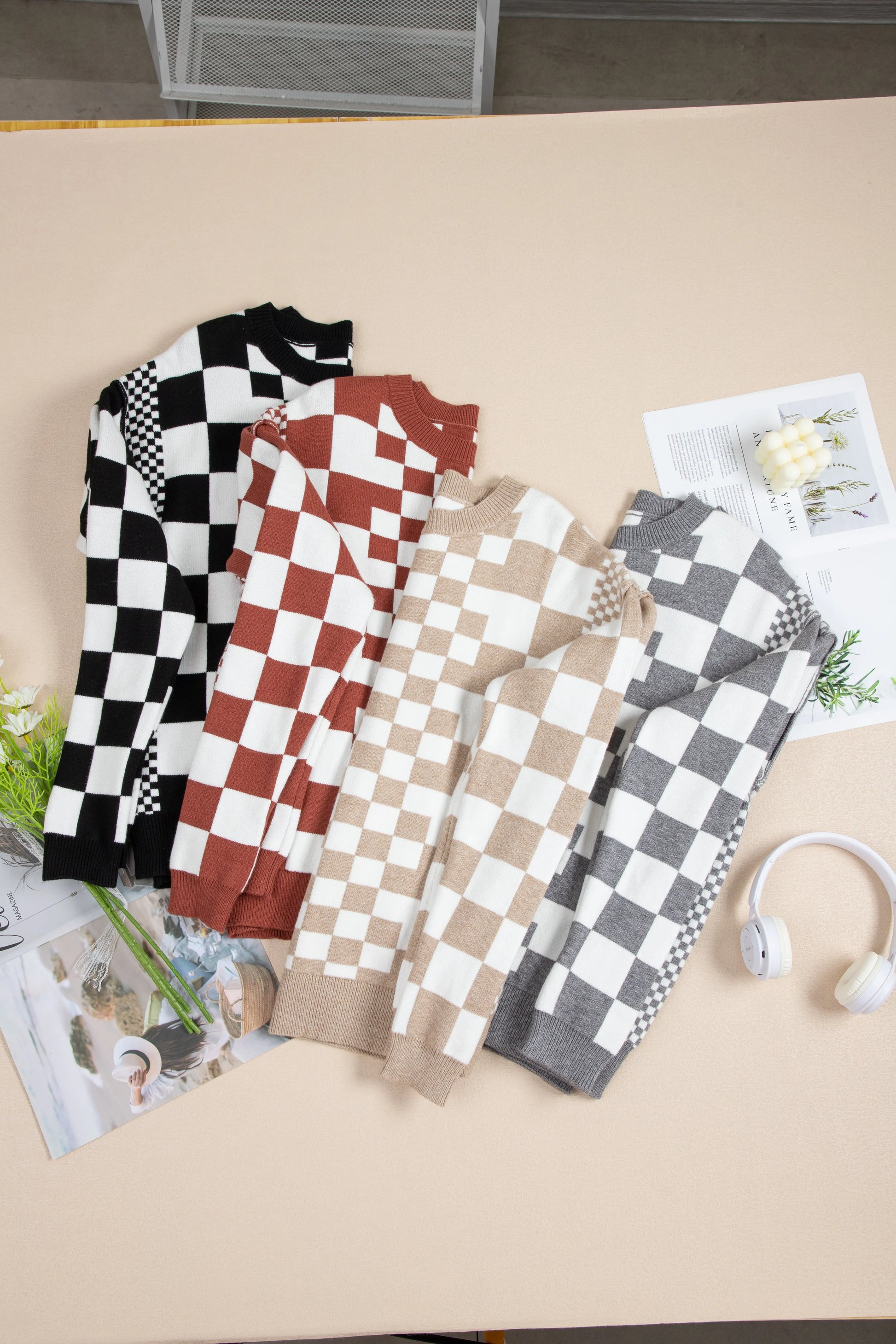Grey Checkered Print Drop Shoulder Round Neck Sweater Beagle Boutique Fashion Outlet