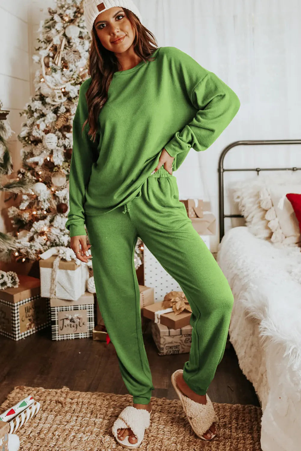 Grey Long Sleeve Pullover and Jogger Trousers Lounge Set eAura