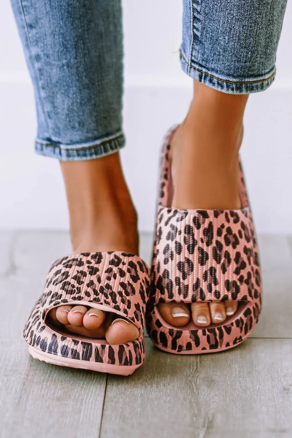 Leopard Print Thick Sole Slip On Sandals Beagle Boutique Fashion Outlet