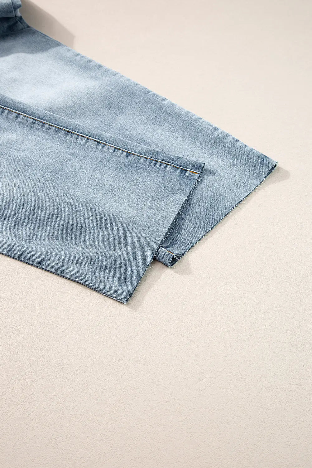 Light Blue Acid Wash Raw Edge Straight Jeans eAura
