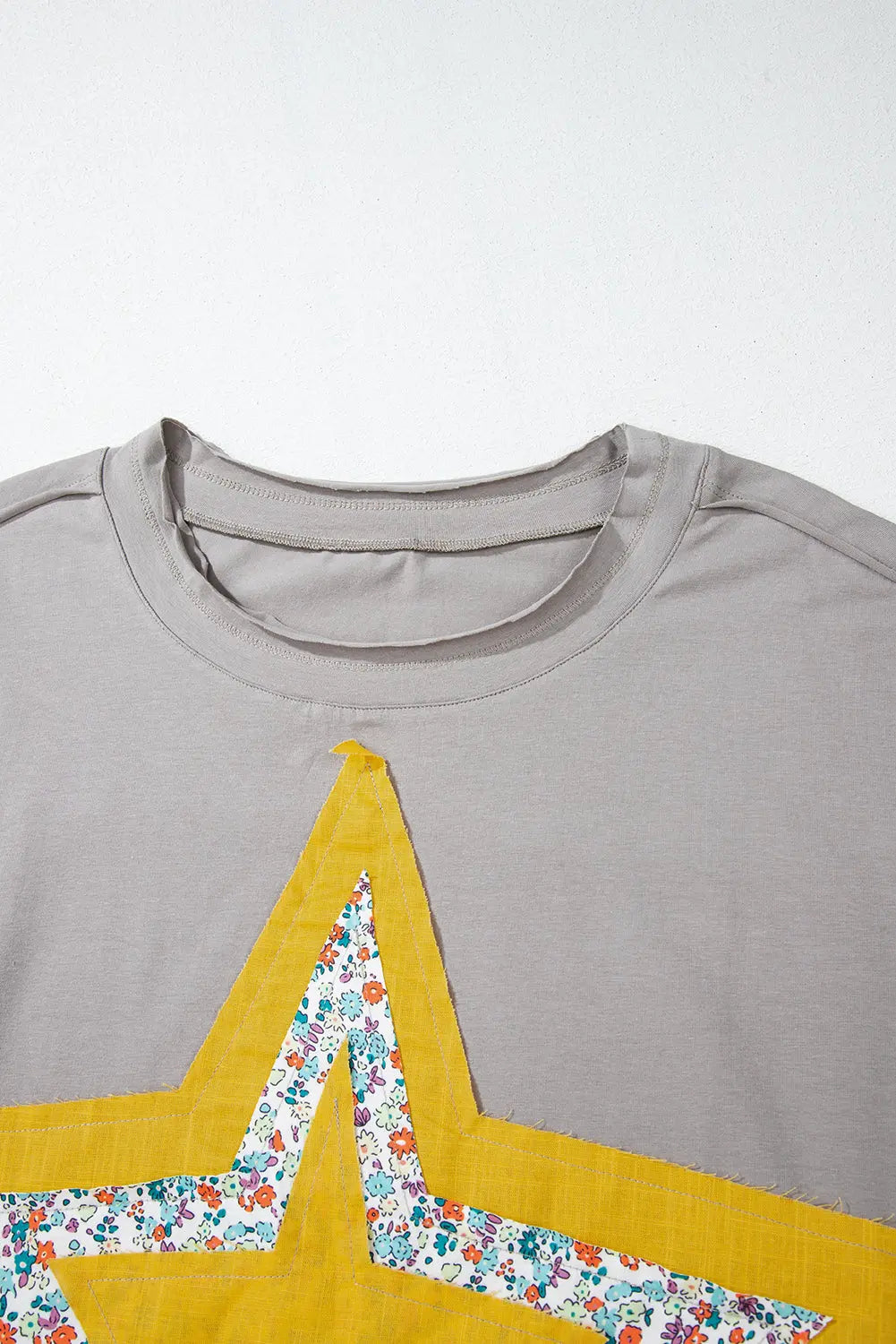 Medium Grey Floral Star Patched Pattern 3/4 Sleeve Plus Size Top Beagle Boutique Fashion Outlet