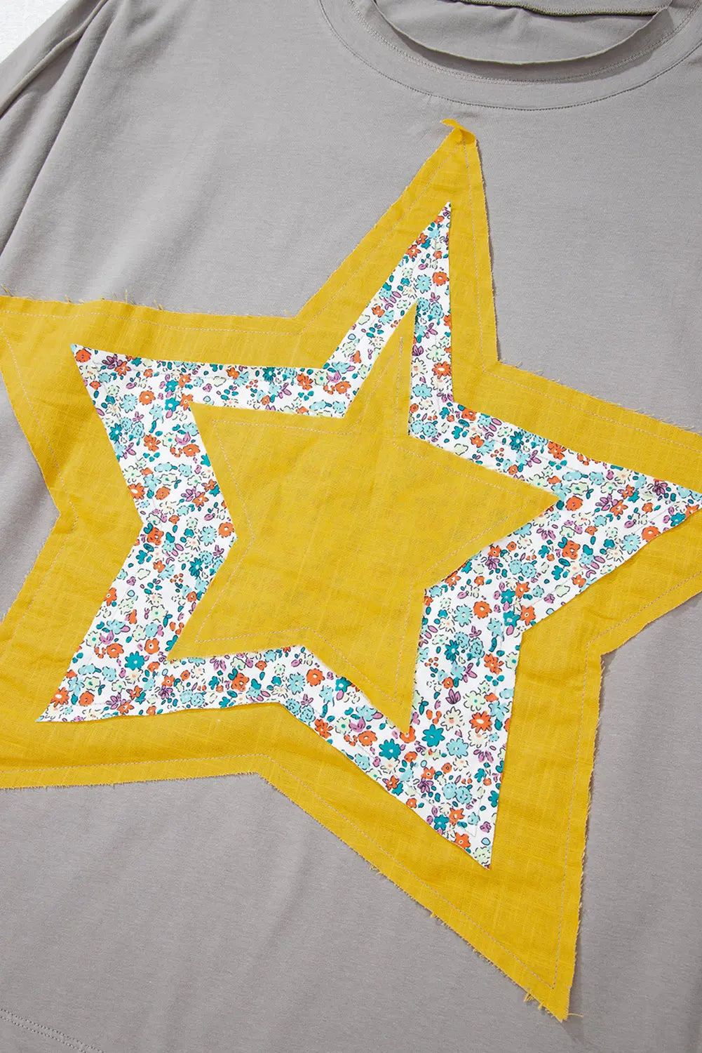 Medium Grey Floral Star Patched Pattern 3/4 Sleeve Plus Size Top Beagle Boutique Fashion Outlet