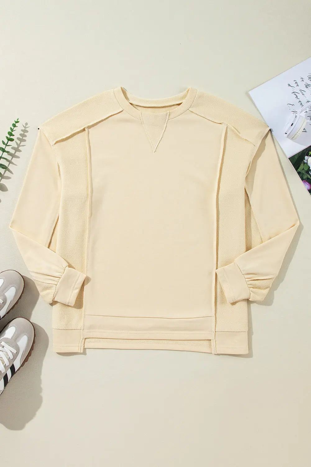 Mint Green Splicing Round Neck Pullover Sweatshirt Beagle Boutique Fashion Outlet