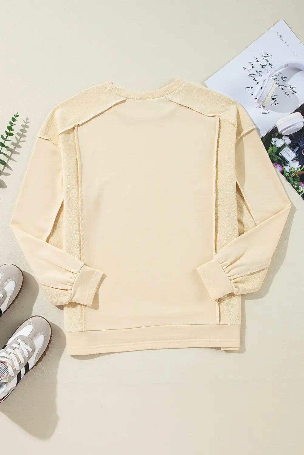Mint Green Splicing Round Neck Pullover Sweatshirt Beagle Boutique Fashion Outlet