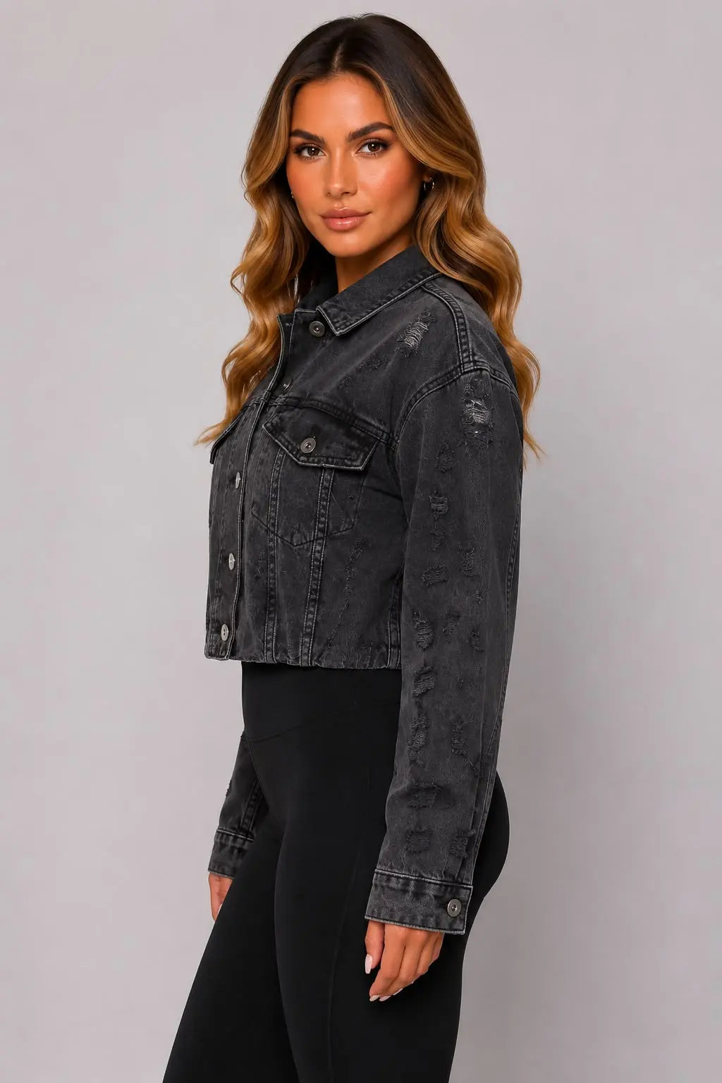 Light Wash Distressed Cropped Denim Jacket – Blue